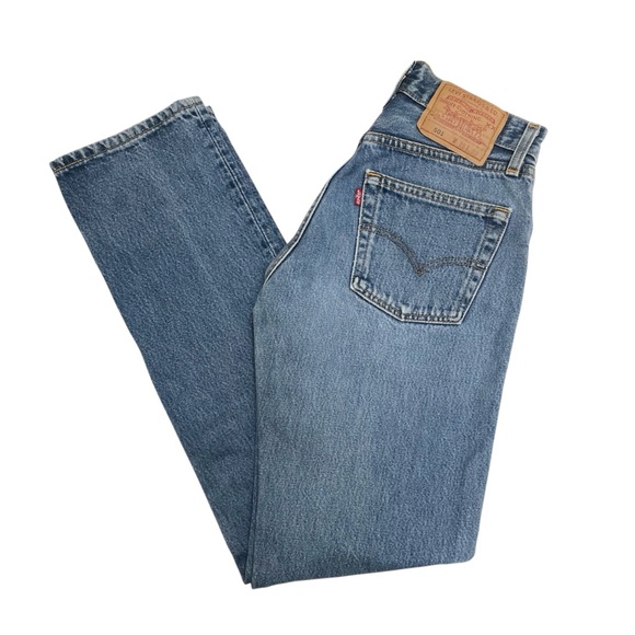 Vintage Levi's 501 Button Fly Medium Blue Denim Wash Women's 26x32 Jeans - Picture 1 of 8